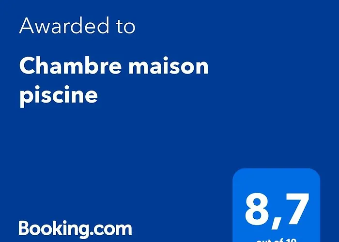 Chambre maison piscine